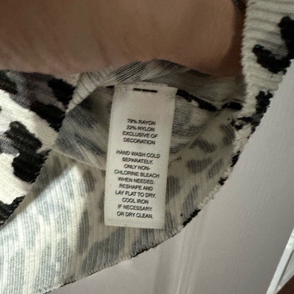 White House Black Market Animal Print Button Front Cardigan Sweater - Picture 16 of 16